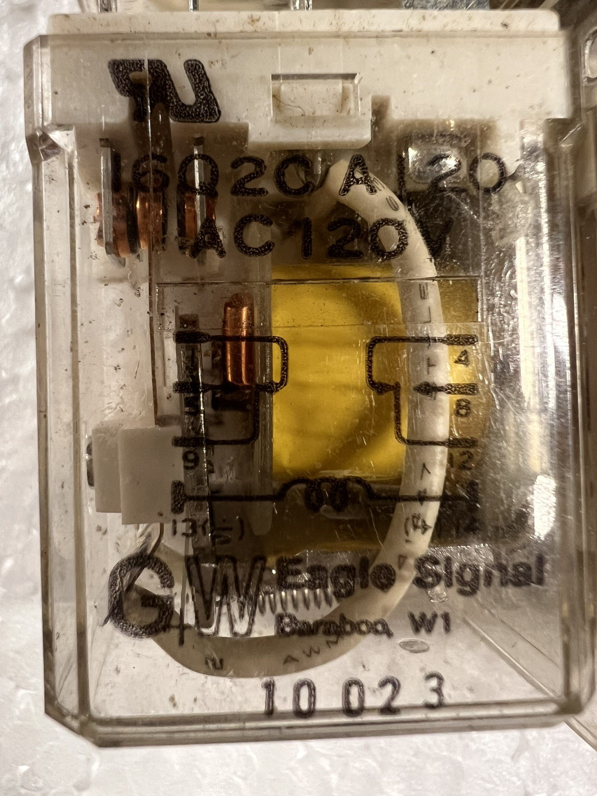 Eagle Signal  16Q2CA120 QTY X 4 Used
