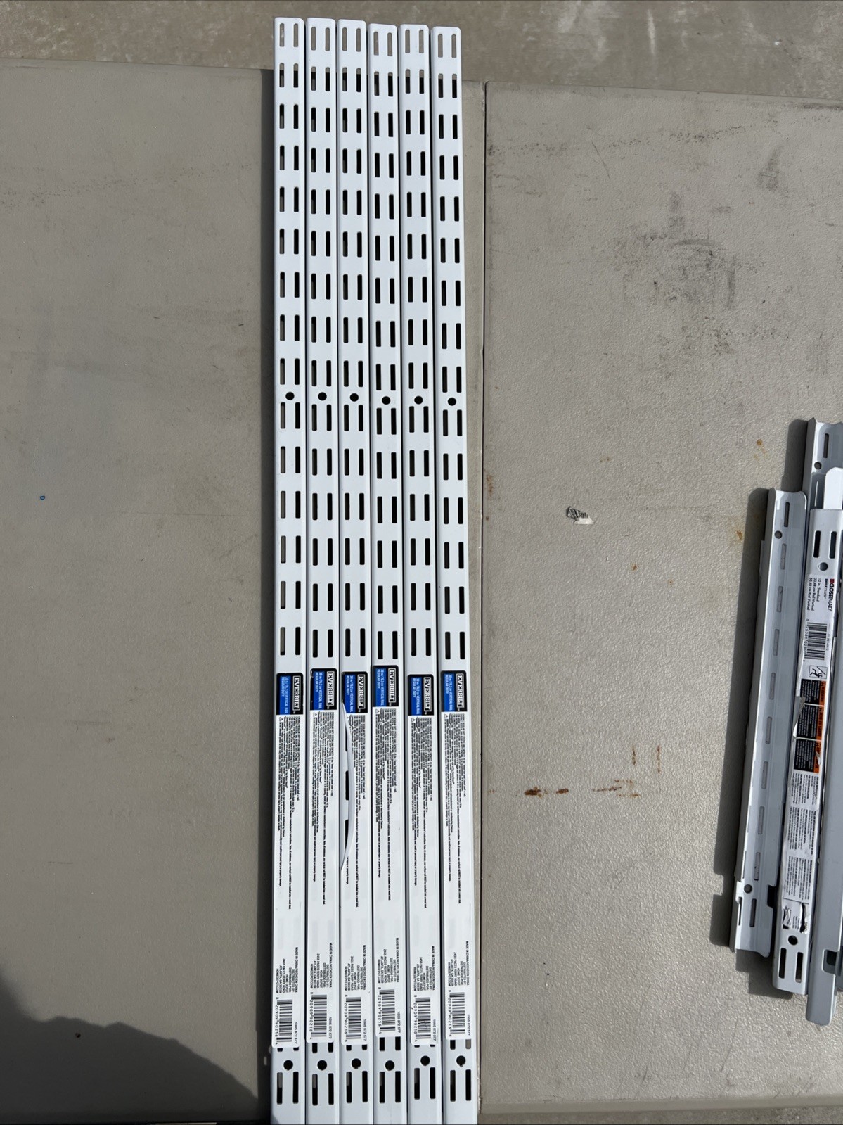 QTY=6: 1005 872 577 30" Everbilt White Steel Heavy Duty Vertical Rail