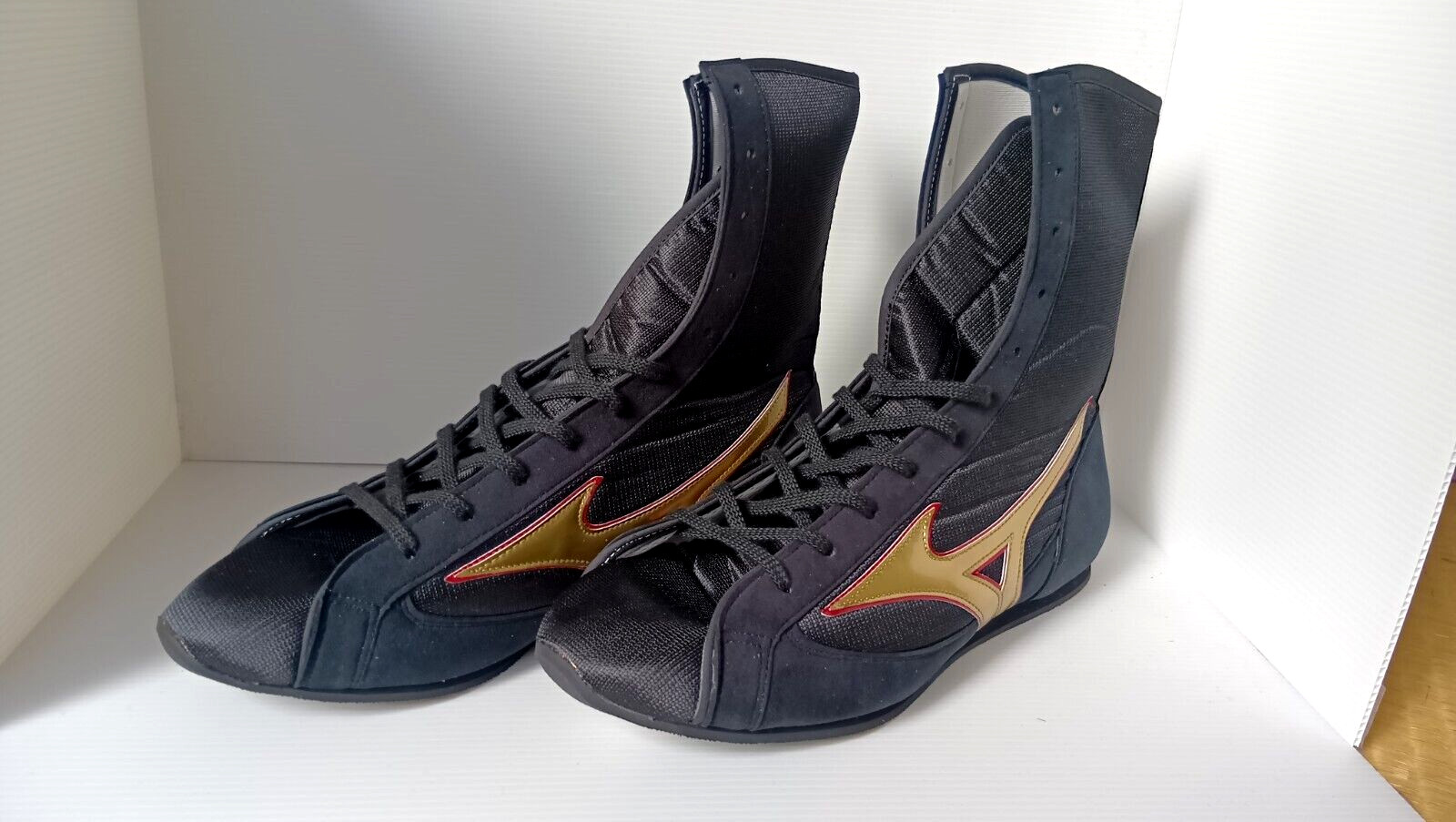 Mizuno Short Boxing Shoes BM578 Easy Spectra Black×M-Gold×M-Red 24-29cm