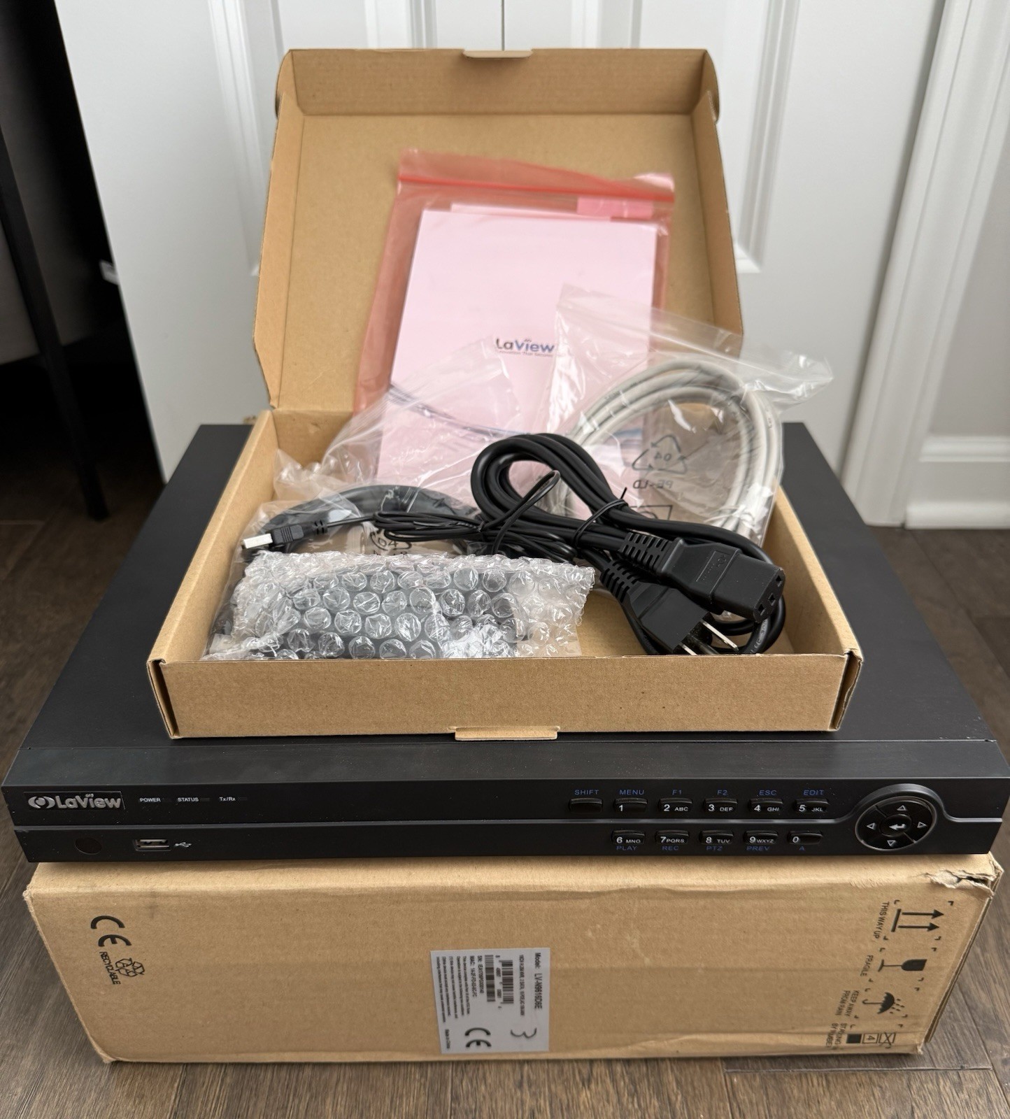 LaView LV-N9616D6E - 16 Channel PoE Network Video Recorder – 6TB Storage