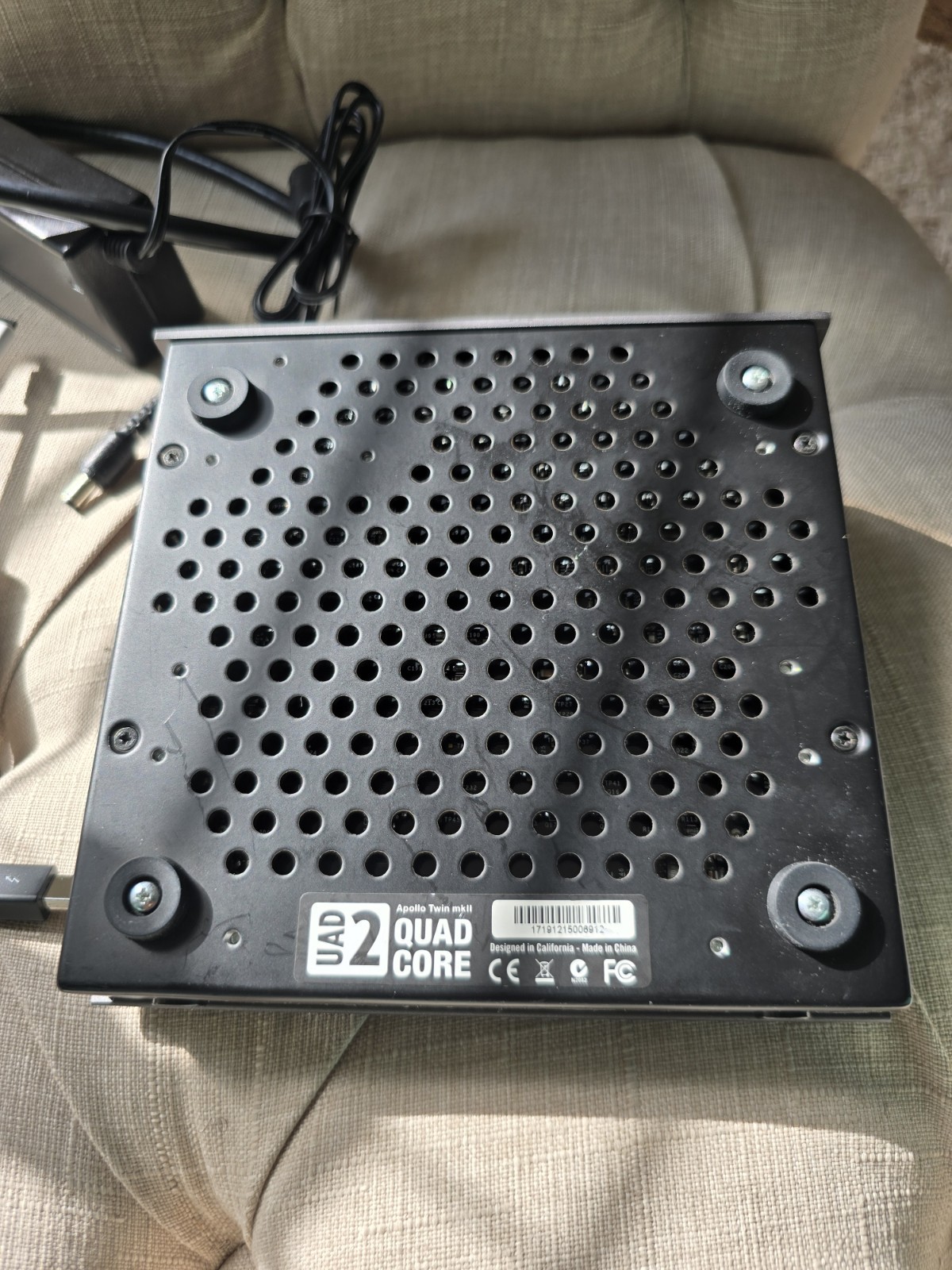 Universal Audio Apollo Twin MkII QUAD Core + Thunderbolt 2 Cable & TB3 Adapter