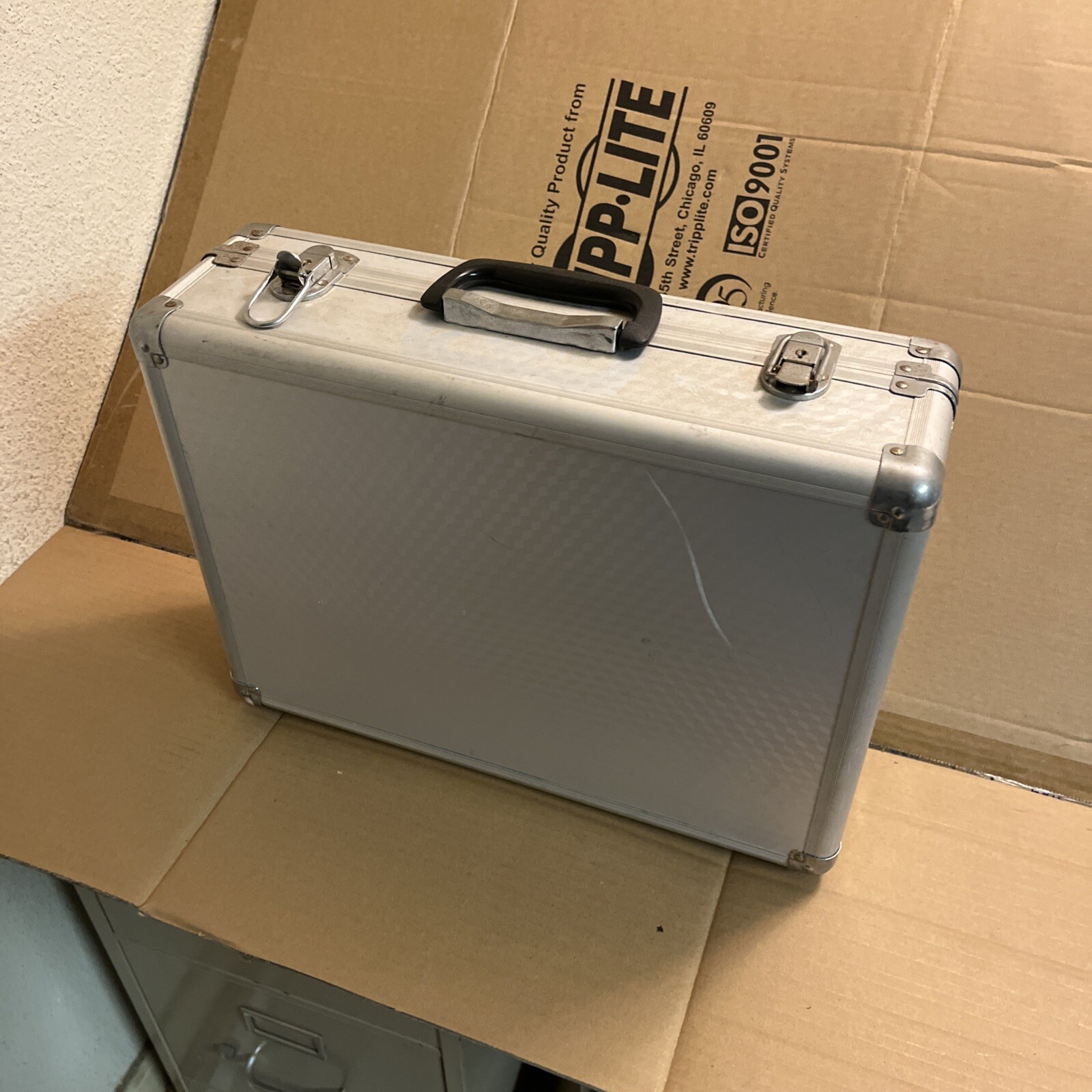 Hantek HT824 Process Calibrator