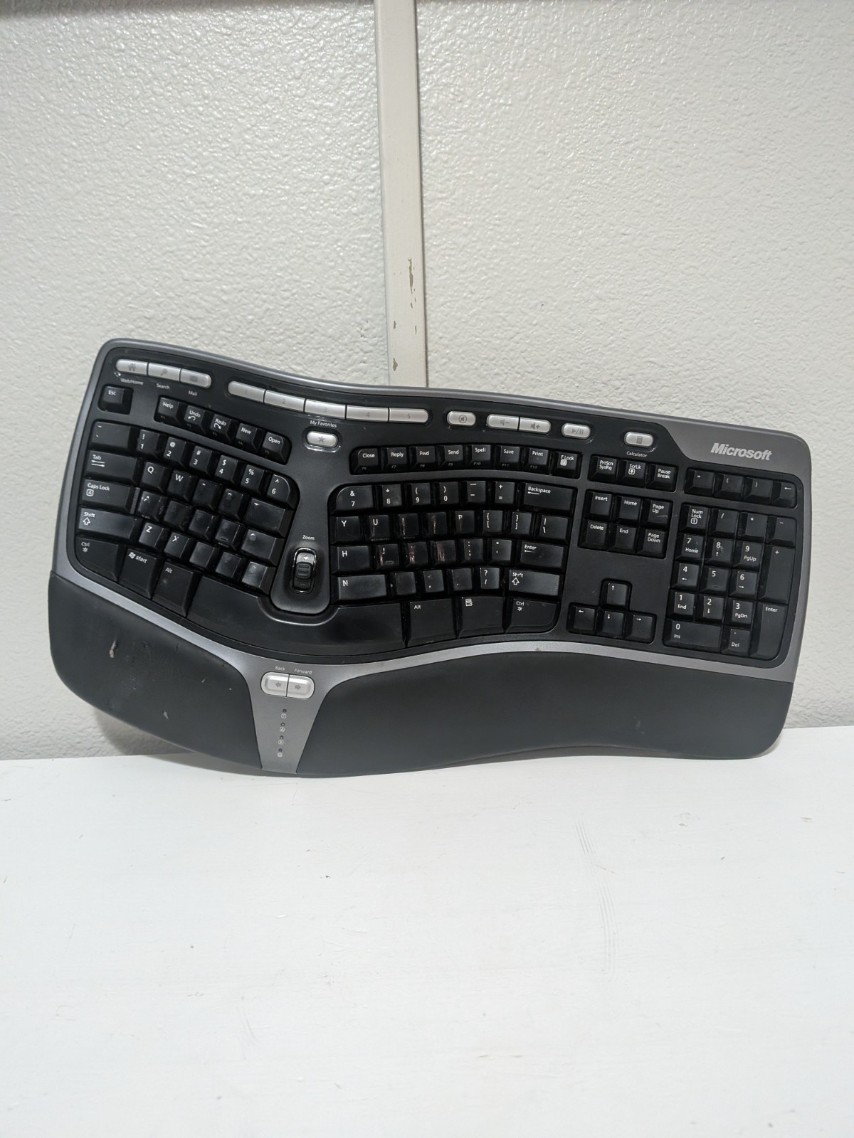 Microsoft Natural Ergonomic Keyboard 4000 v1.0 KU-0462 USB Wired - Tested