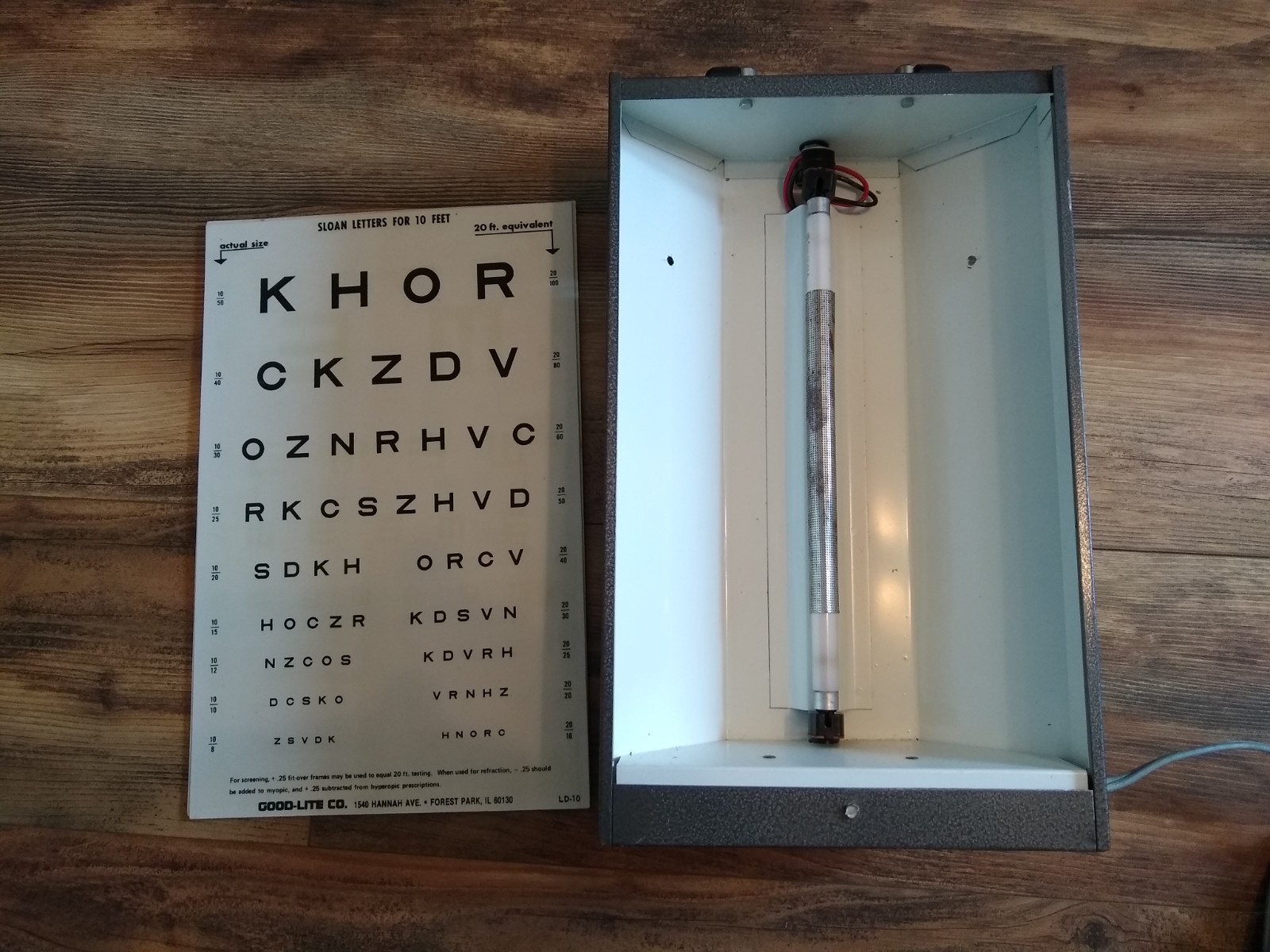Vintage Good-Lite Visual Acuity Chart Translucent Model A Eye Test Works 2 Cards