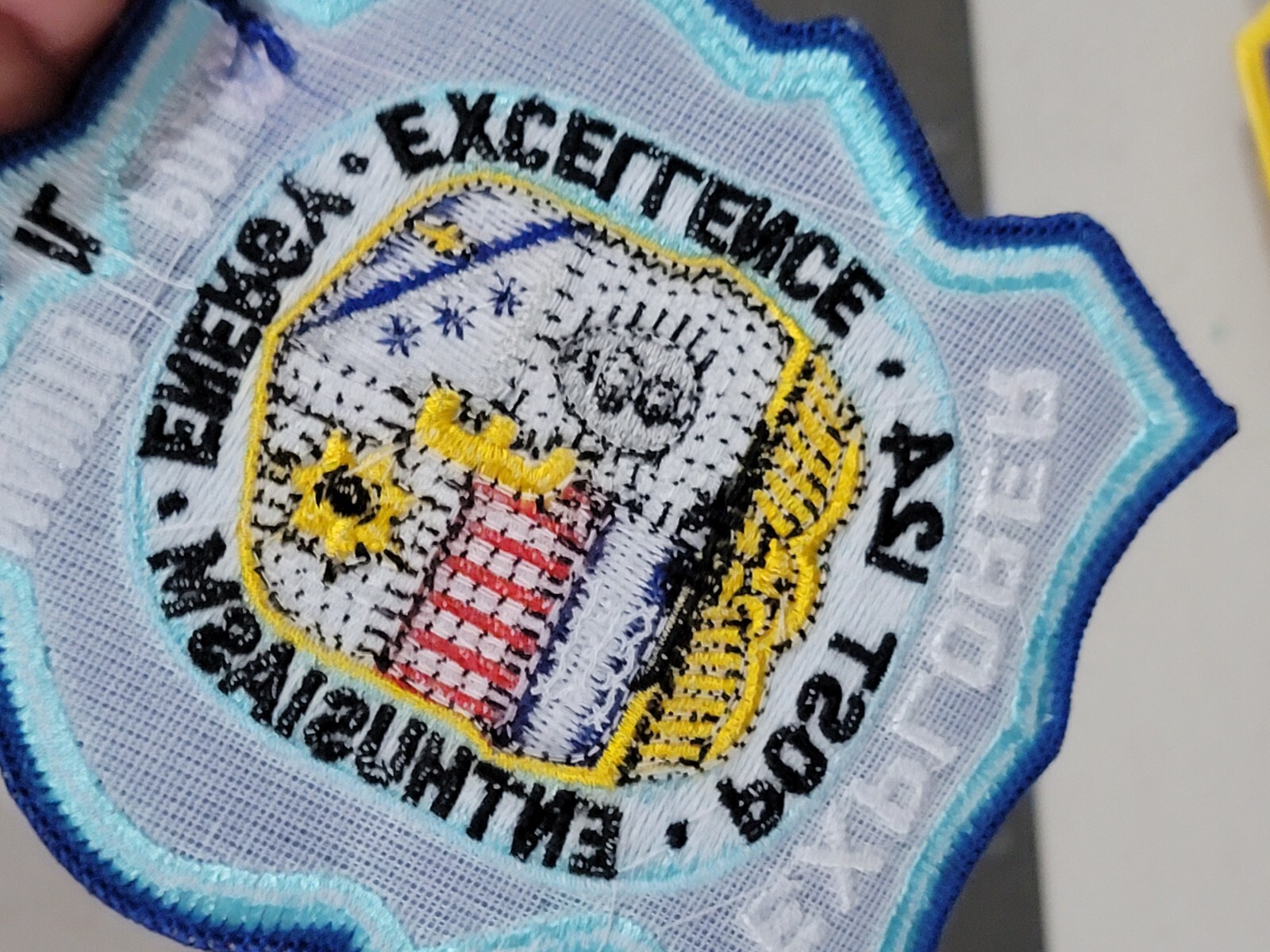 LE9b6 Police patch Illinois explorer Manito