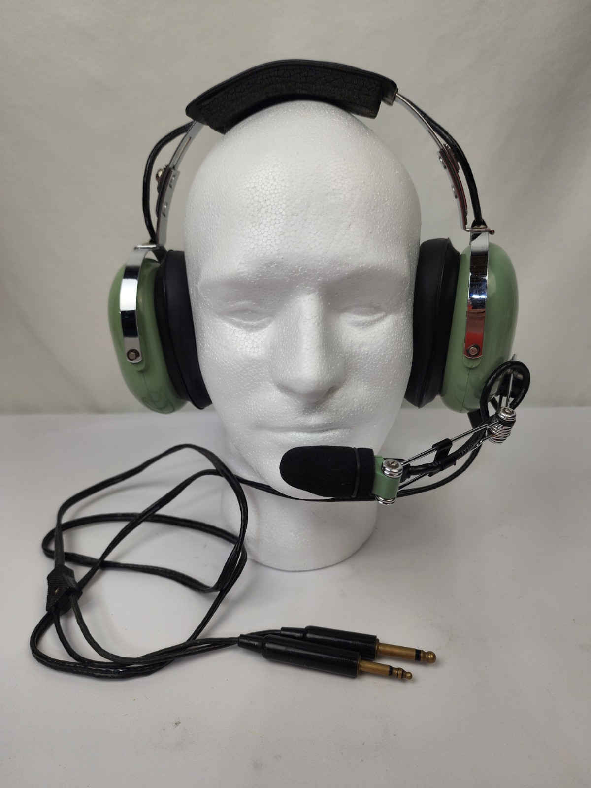 David Clark Aviation H10-40 Aviation Headset w/ Dual Plugs  w/ M-4 Mic Untested