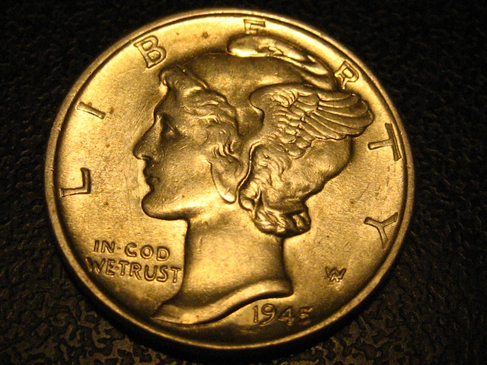 1945-P 90% Silver Mercury Head Dime CHOICE BU        ^^^^^^