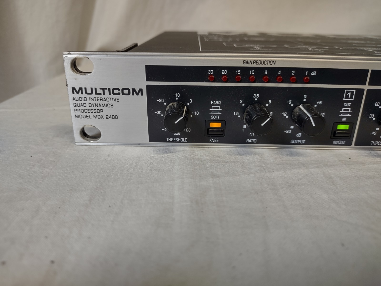 Behringer Multicom, MDX 2400 Multicom Audio Interactive Quad Dynamics Processor