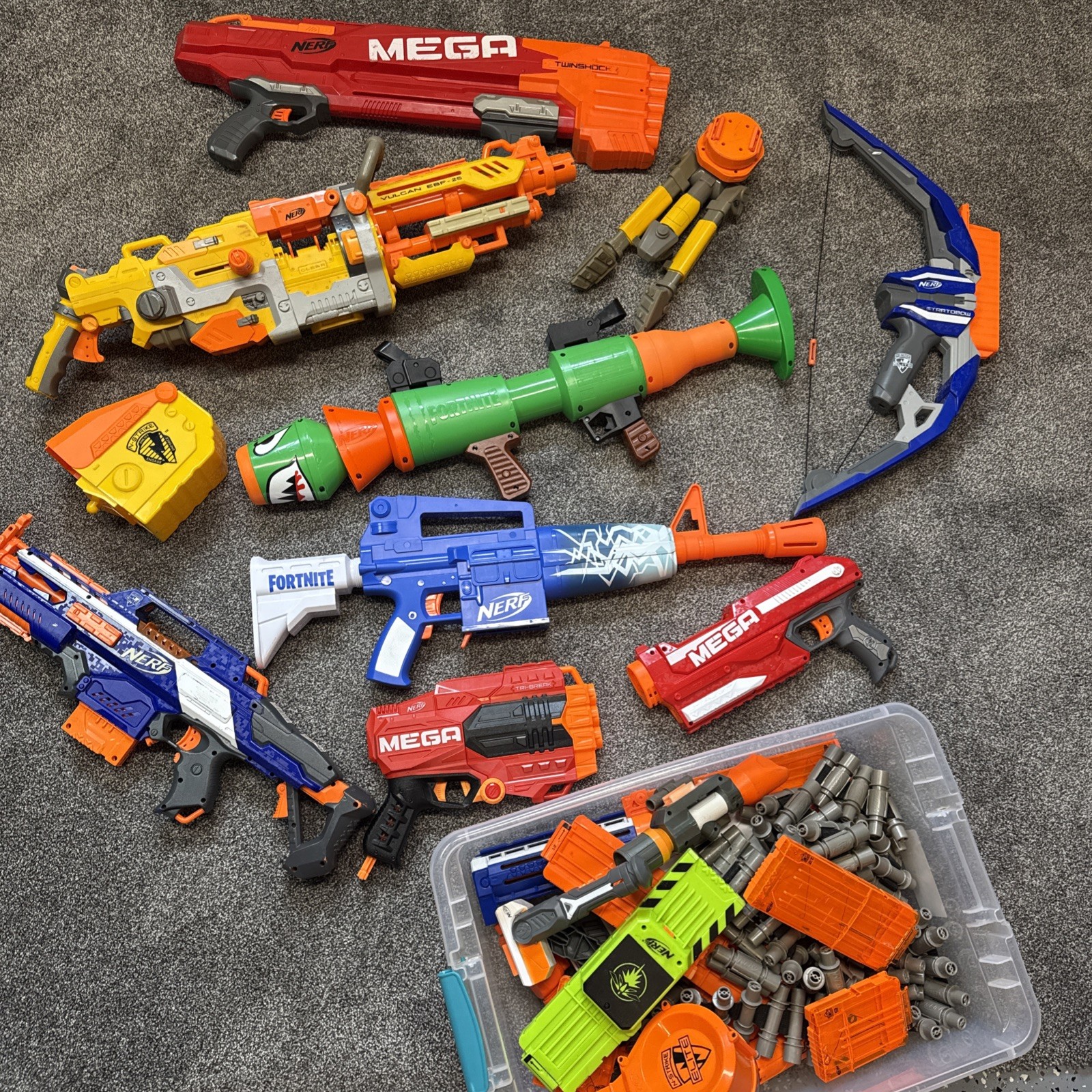 Nerf Gun Lot 8 Guns and Accessories Clips Magazines Ammo Belt