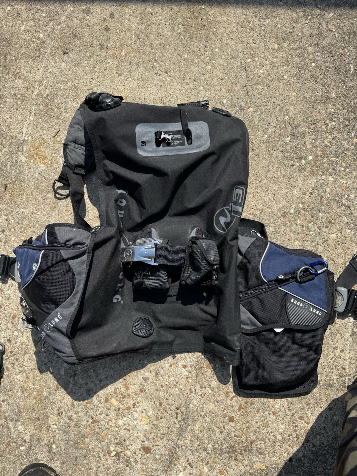 Aqualung BCD XS SM Black Aqua Lung Pre-owned