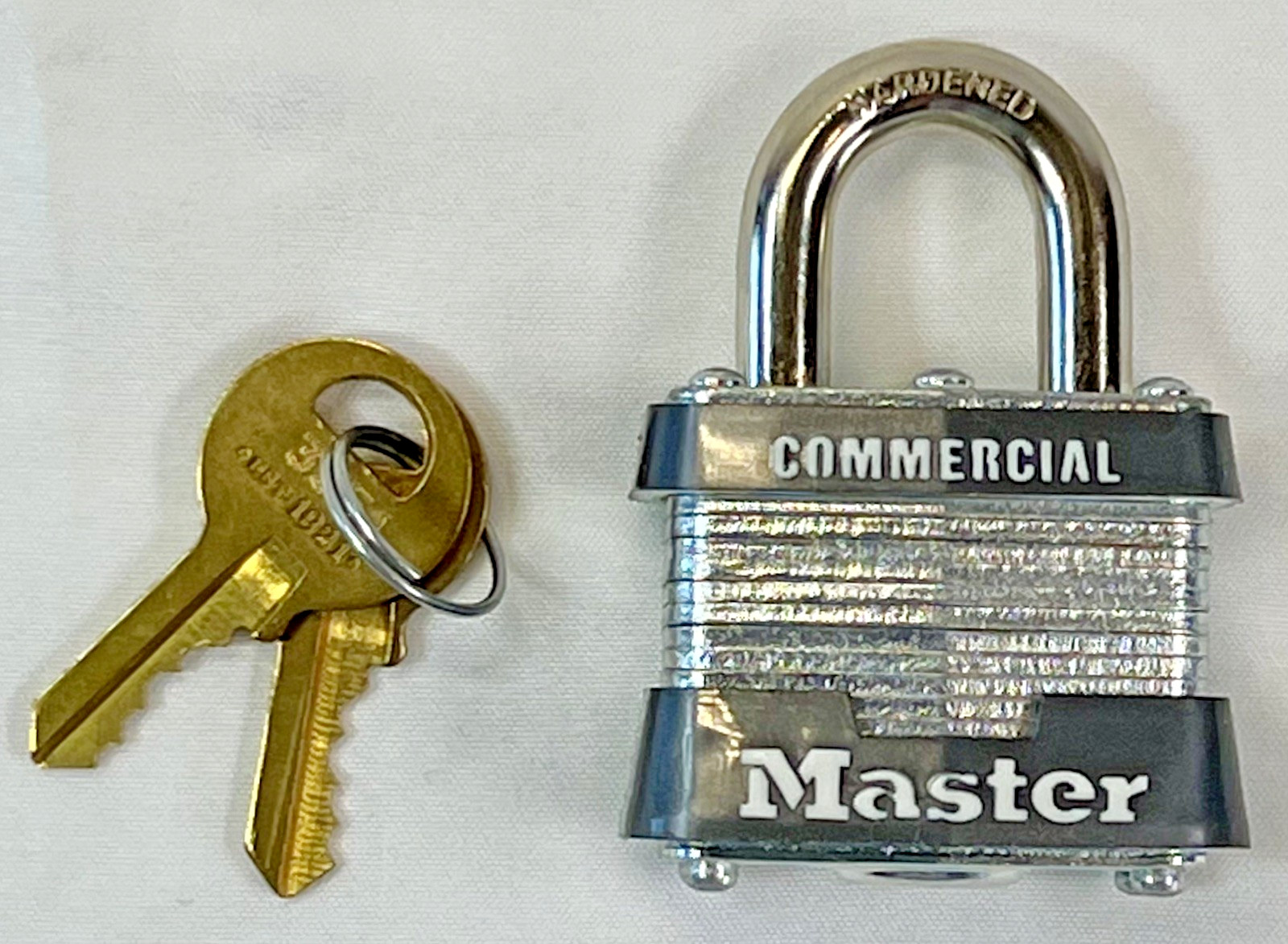 MASTER Padlock #3 Keyed Alike 3551 *Lot of 6*  1-1/2" wide body - 2 keys/lock