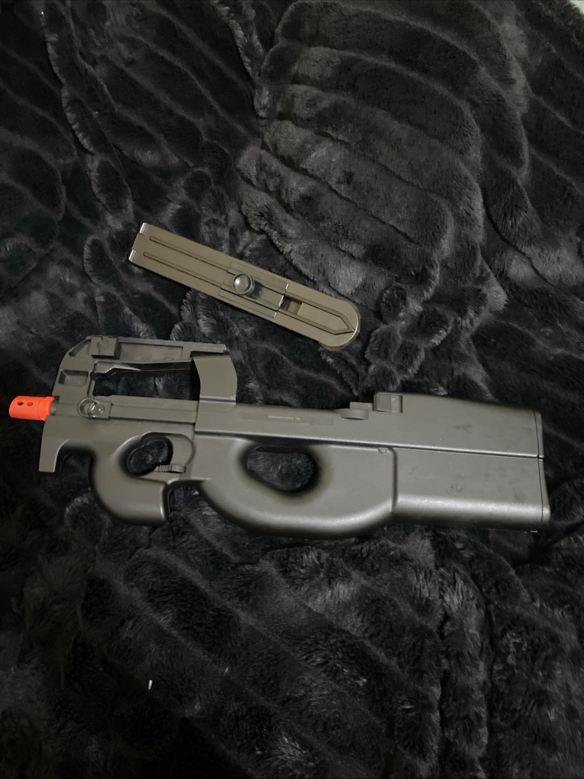 P90 Airsoft Gun