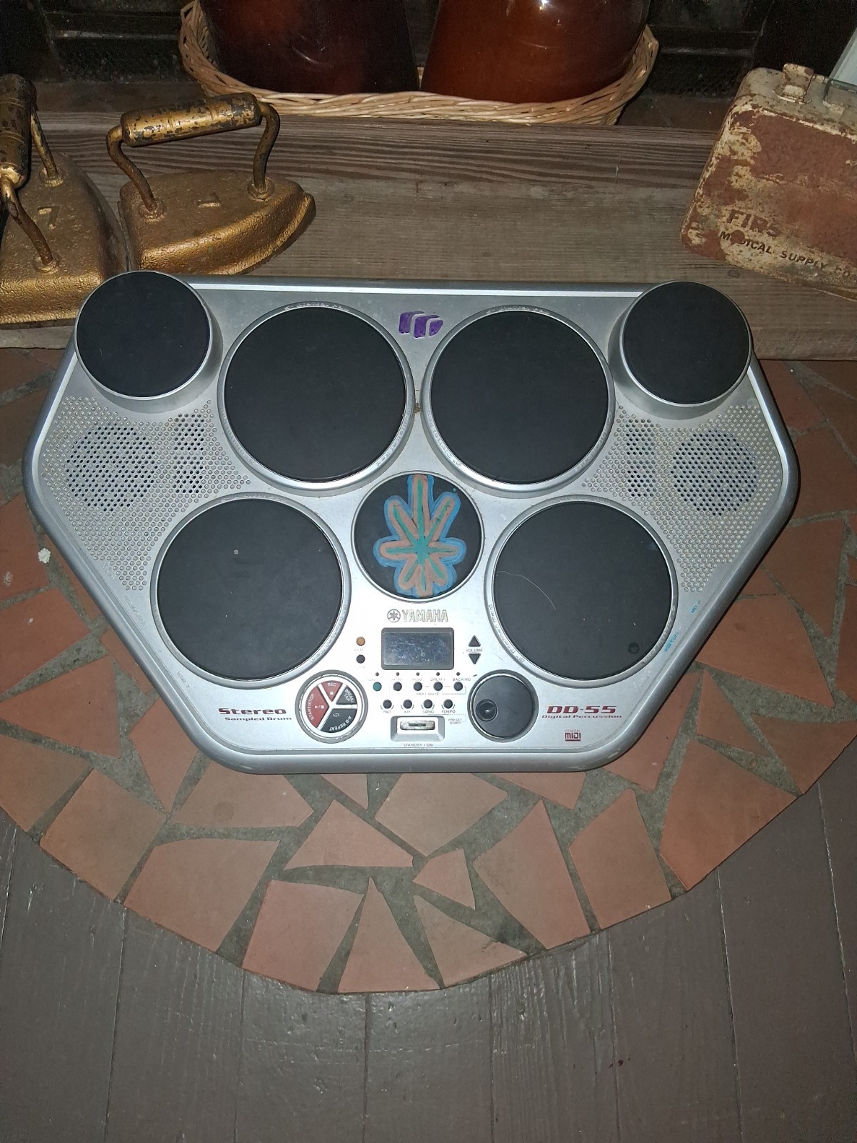 Yamaha DD-55 Drum Pad 7-Pad Digital w/ Built-In Speakers & Drum Sticks
