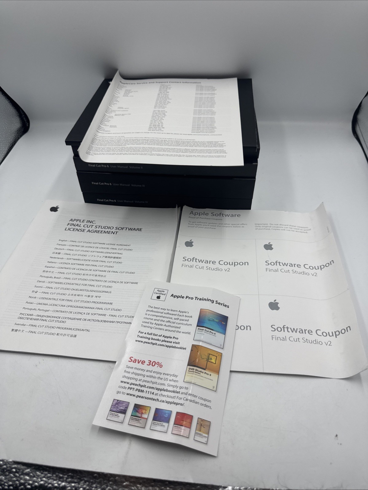 Apple Final Cut Studio 2 Software Box set w/ All Discs, Manuals, Serial Numbers