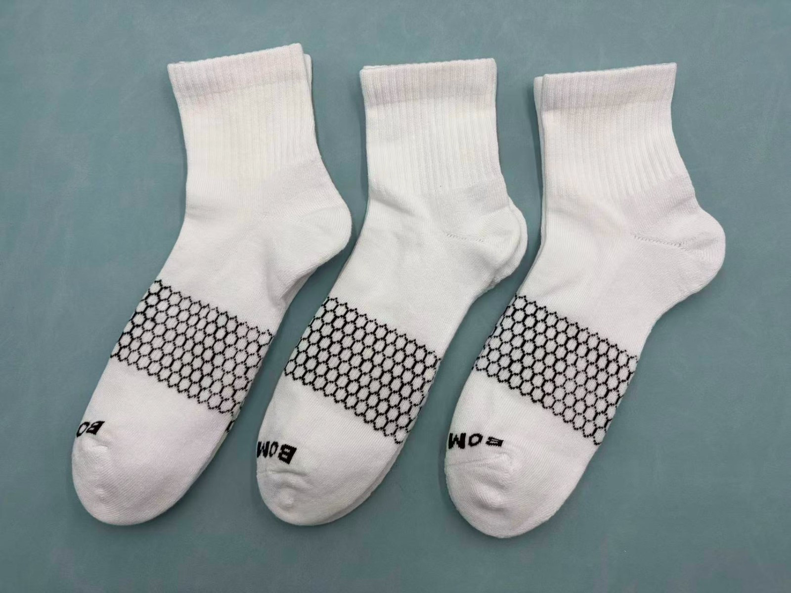 3 Pairs Bombas Men's Solid Quarter socks Size XL white