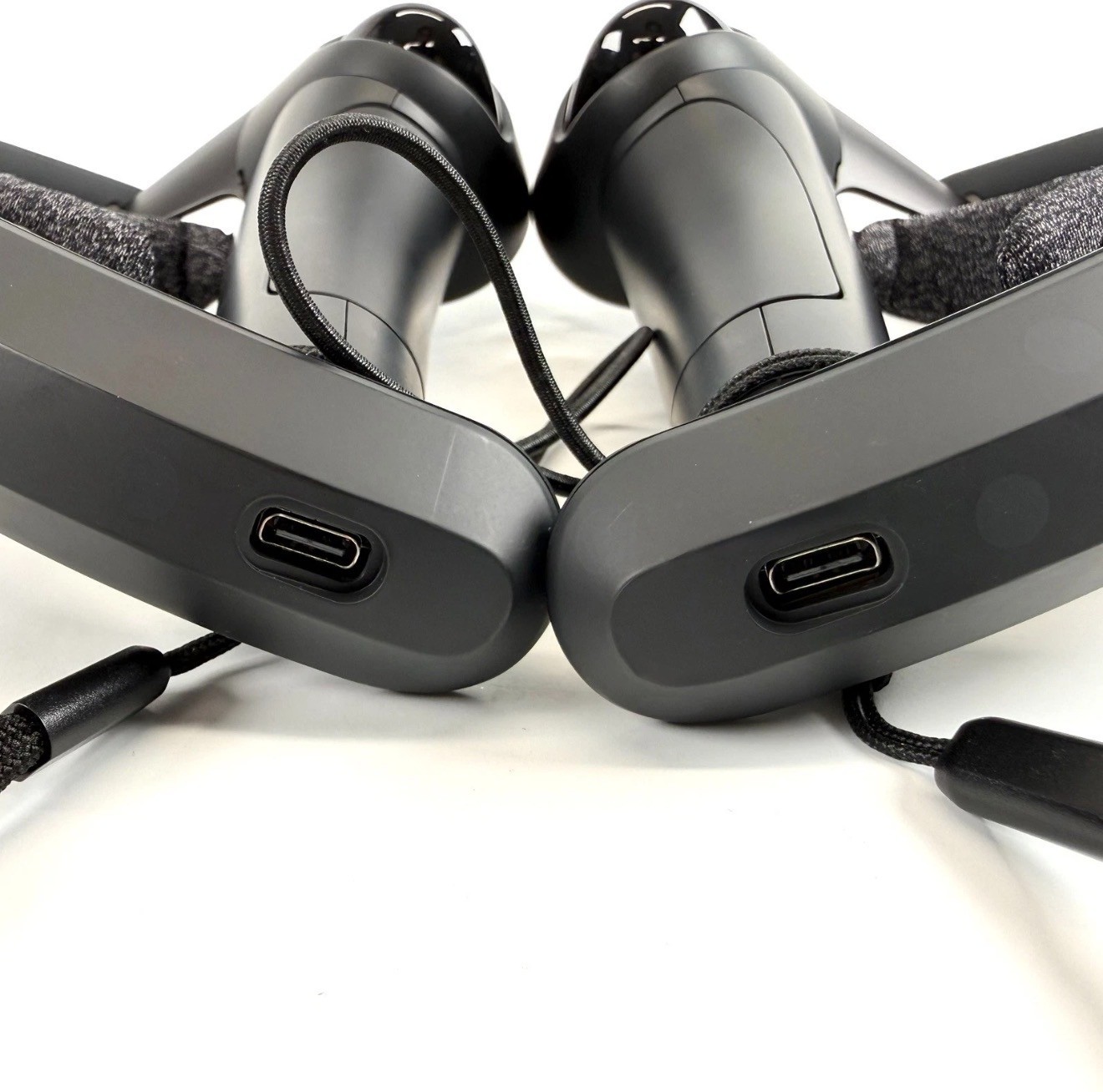 Valve Index VR Knuckles Controllers Left and Right Pair Tested Working