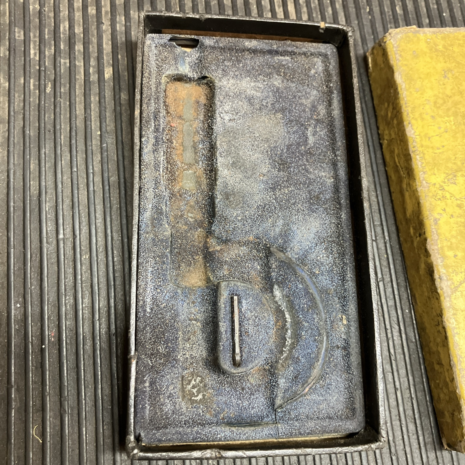 Central Tool Used model 12RL 0-1” Micrometer In Original Box