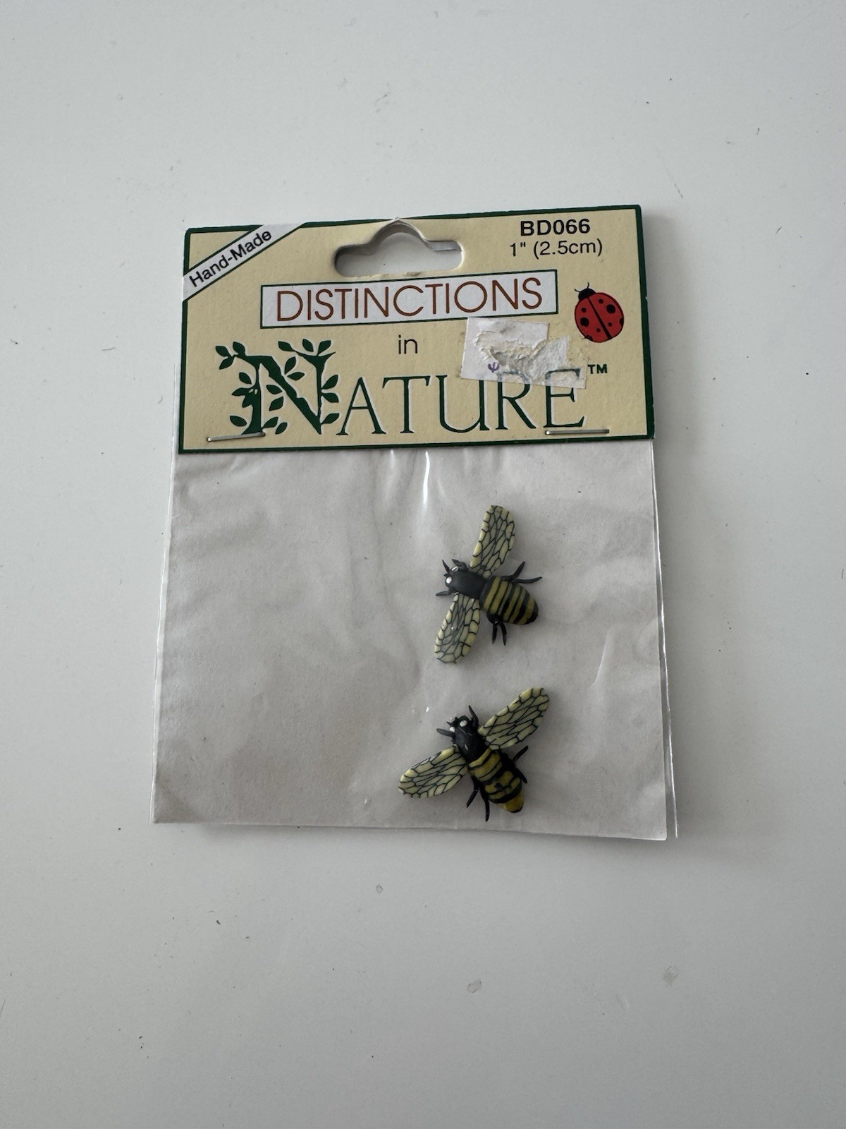 Distinctions in nature Hand-made Honey Bees