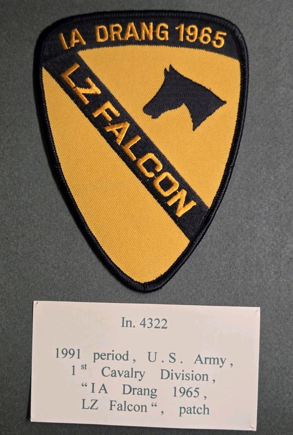 1st Cavalry Division "LZ FALCON" Sleeve Patch (335)