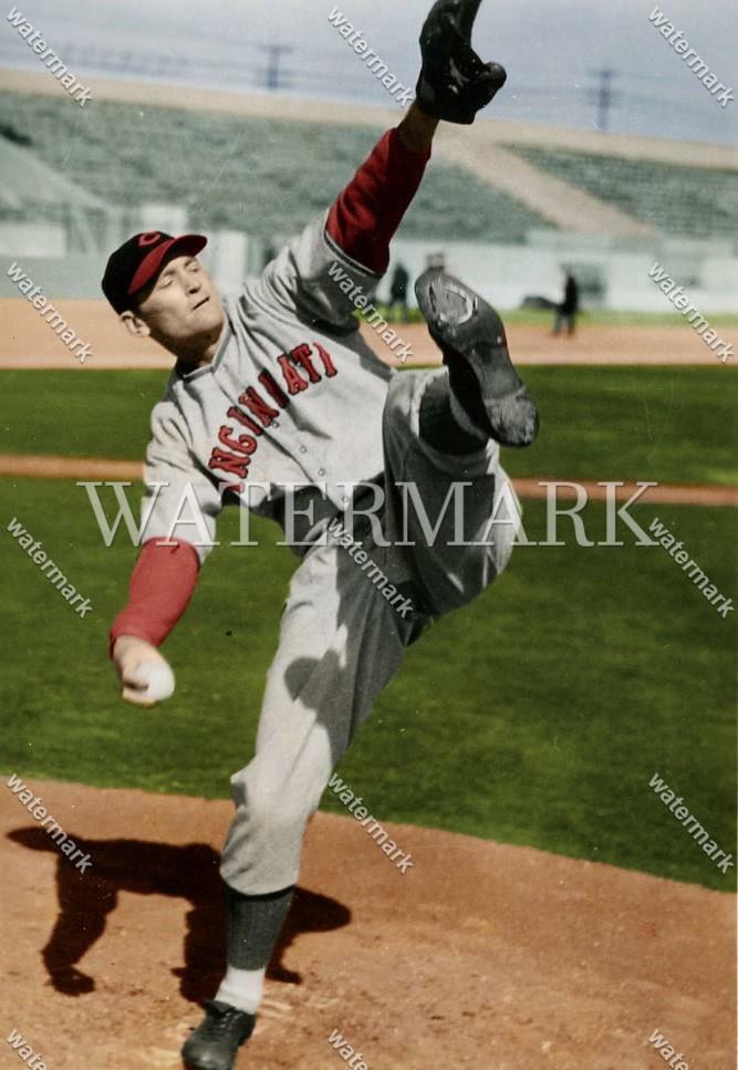 RX654 Roy Peaches Davis Cincinnatti Reds 8x10 11x14 16x20 Colorized Photo