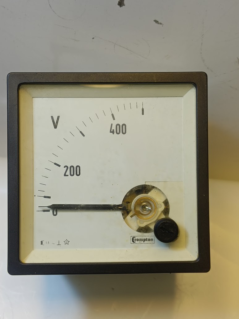 Crompton Instruments W086275001 - 92 Voltmeter 043-02VG 0-500V FSD 500 Marine