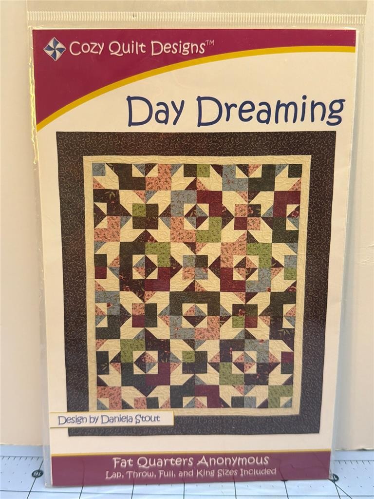COZY QUILT DESIGNS Quilt Pattern DAY DREAMING Fat Quarters Anonymous 4 Sizes
