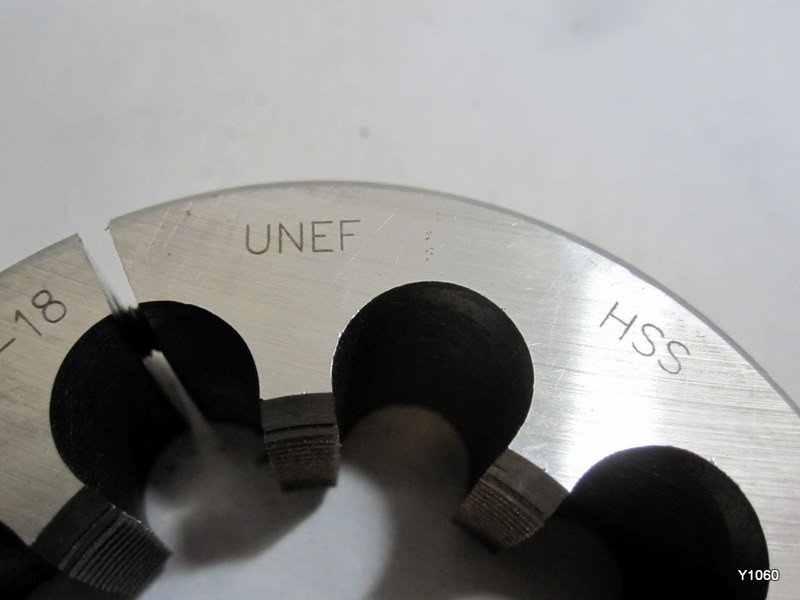 Interstate HSS Round Adjustable Die 1-9/16 - 18 UNEF 03947405