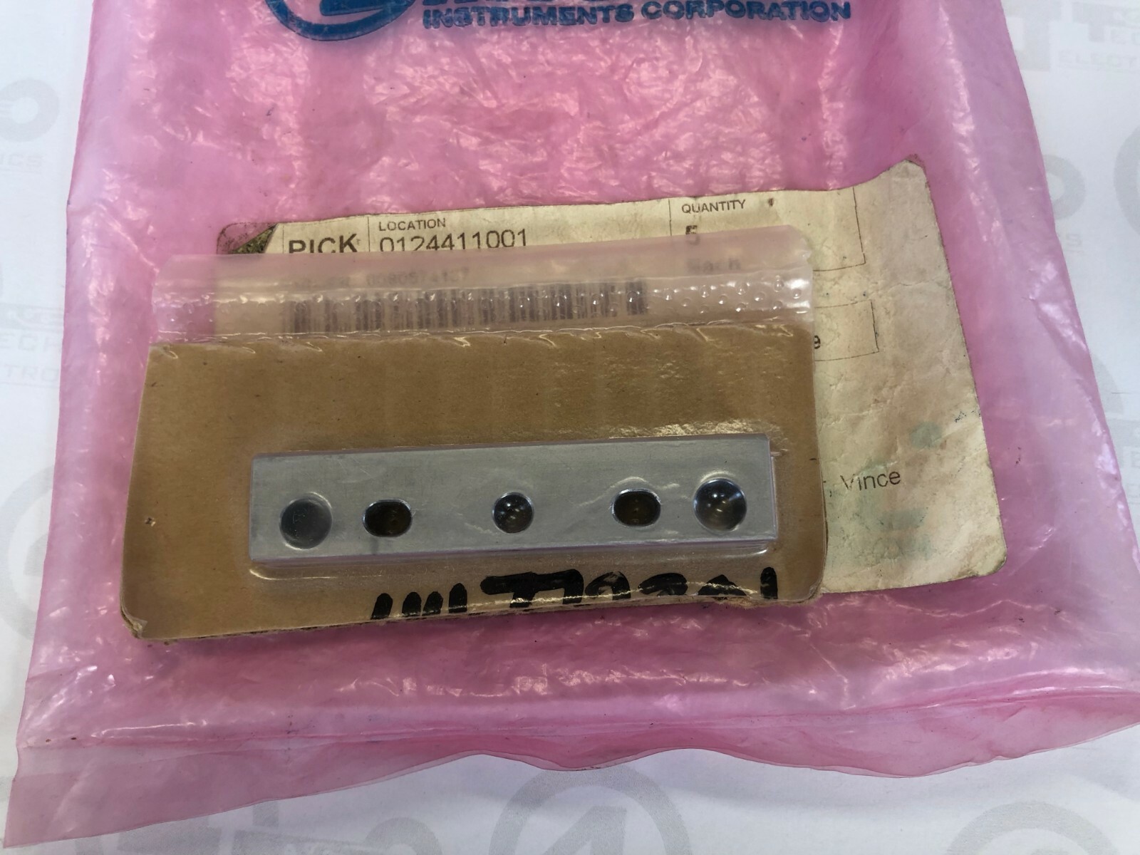 Universal Instruments Radial 44772301 Adjustment Bar