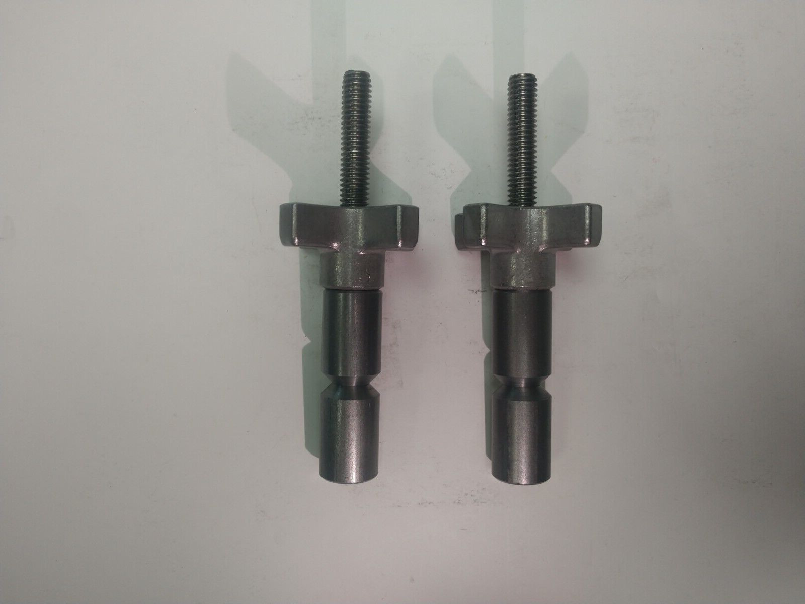 DAVIS 3/4"-Two hole pins- Carbon Steel- 3/8-16- quick acting knobs