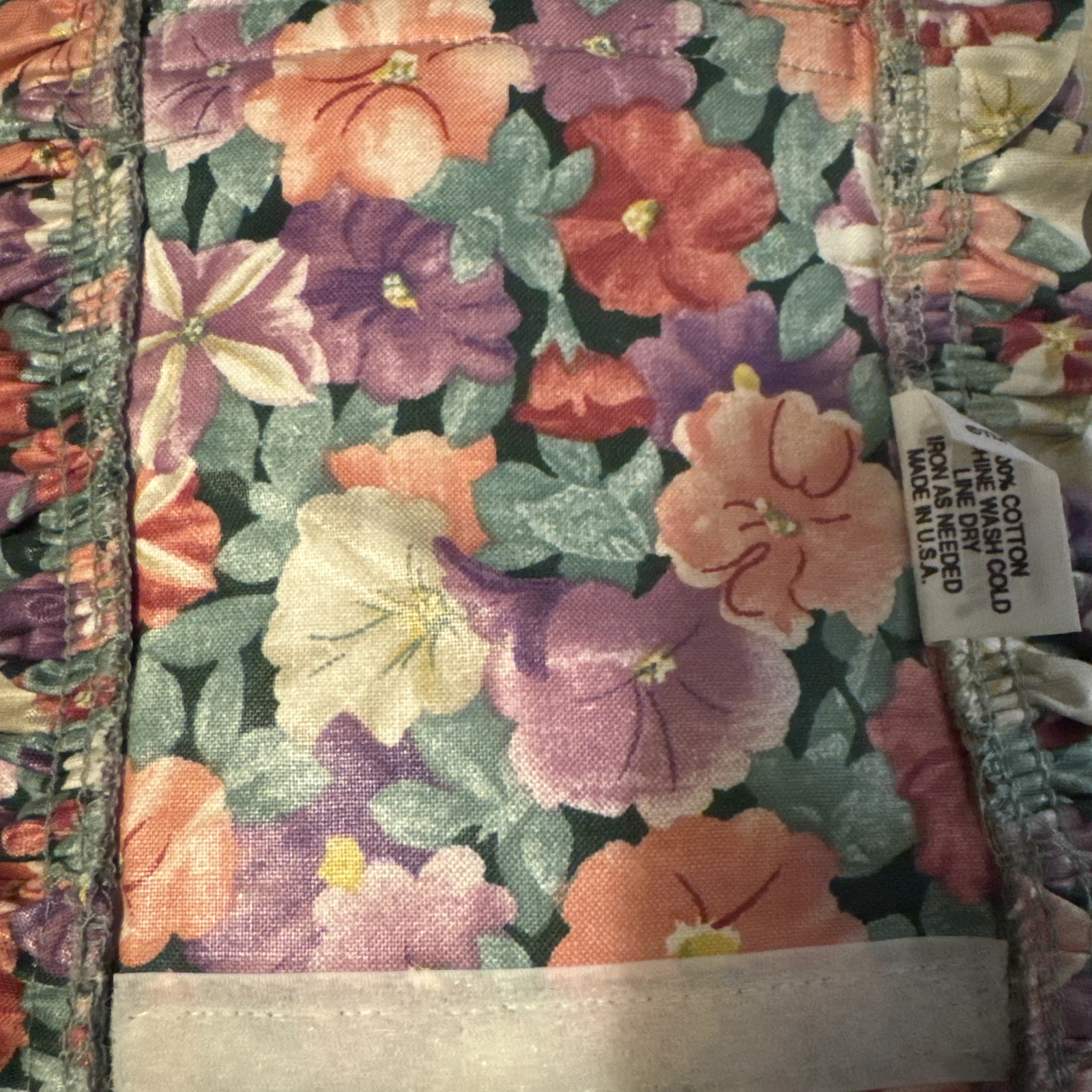 Longaberger Handle Gripper - Petunia