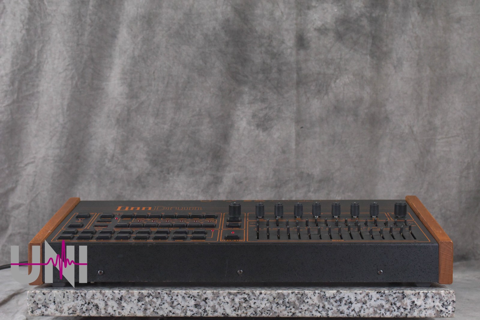 Linn Linn Drum LM-2 Drum Machine in Excellent Condition.