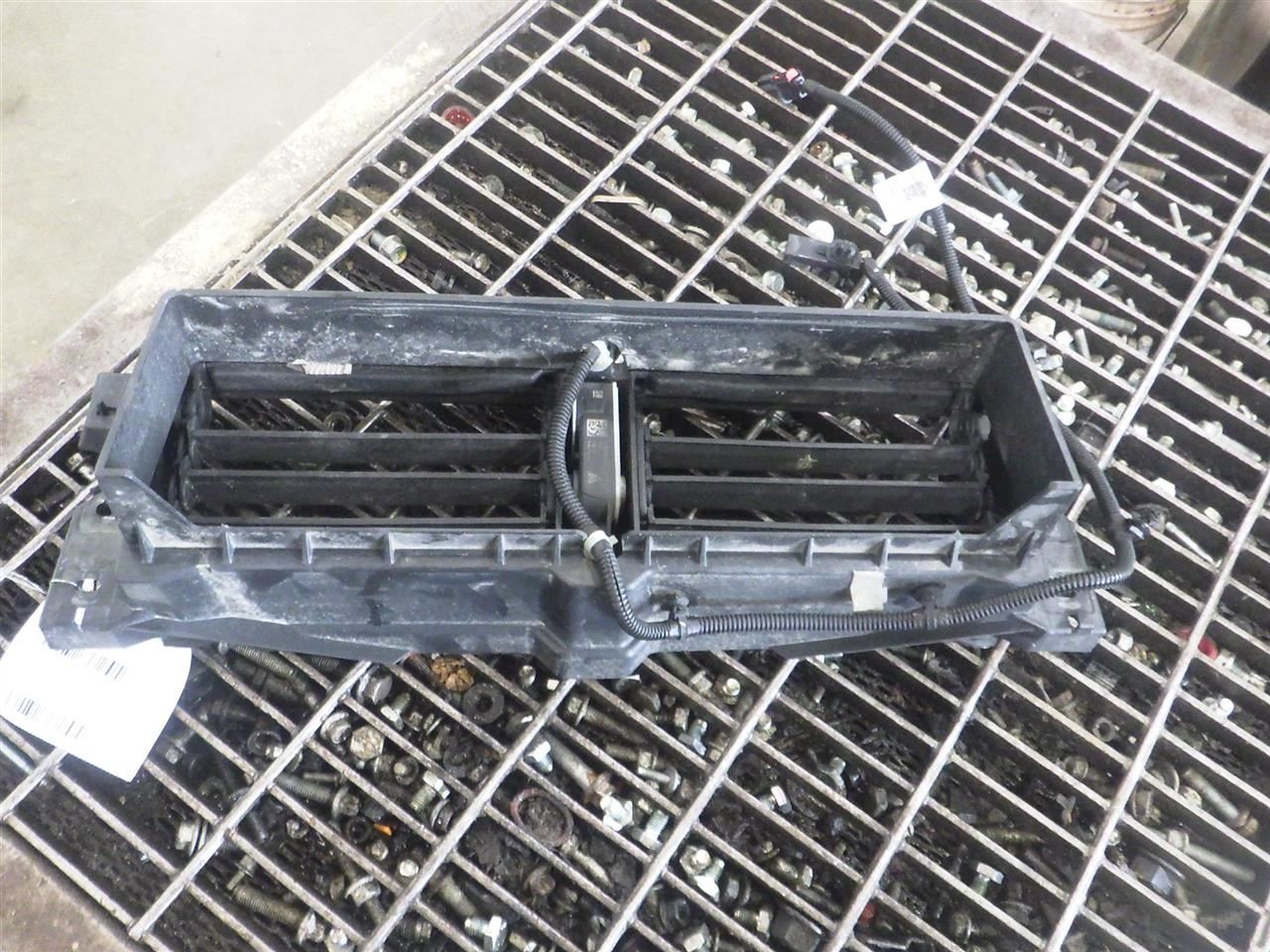 6.6L Duramax Diesel Lower Air Shutter Fits 22-23 SILVERADO 2500 2500HD