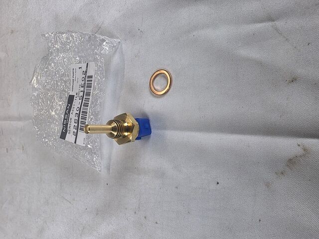 Genuine OEM Nissan Engine Coolant Temperature Sensor 22630-51E02