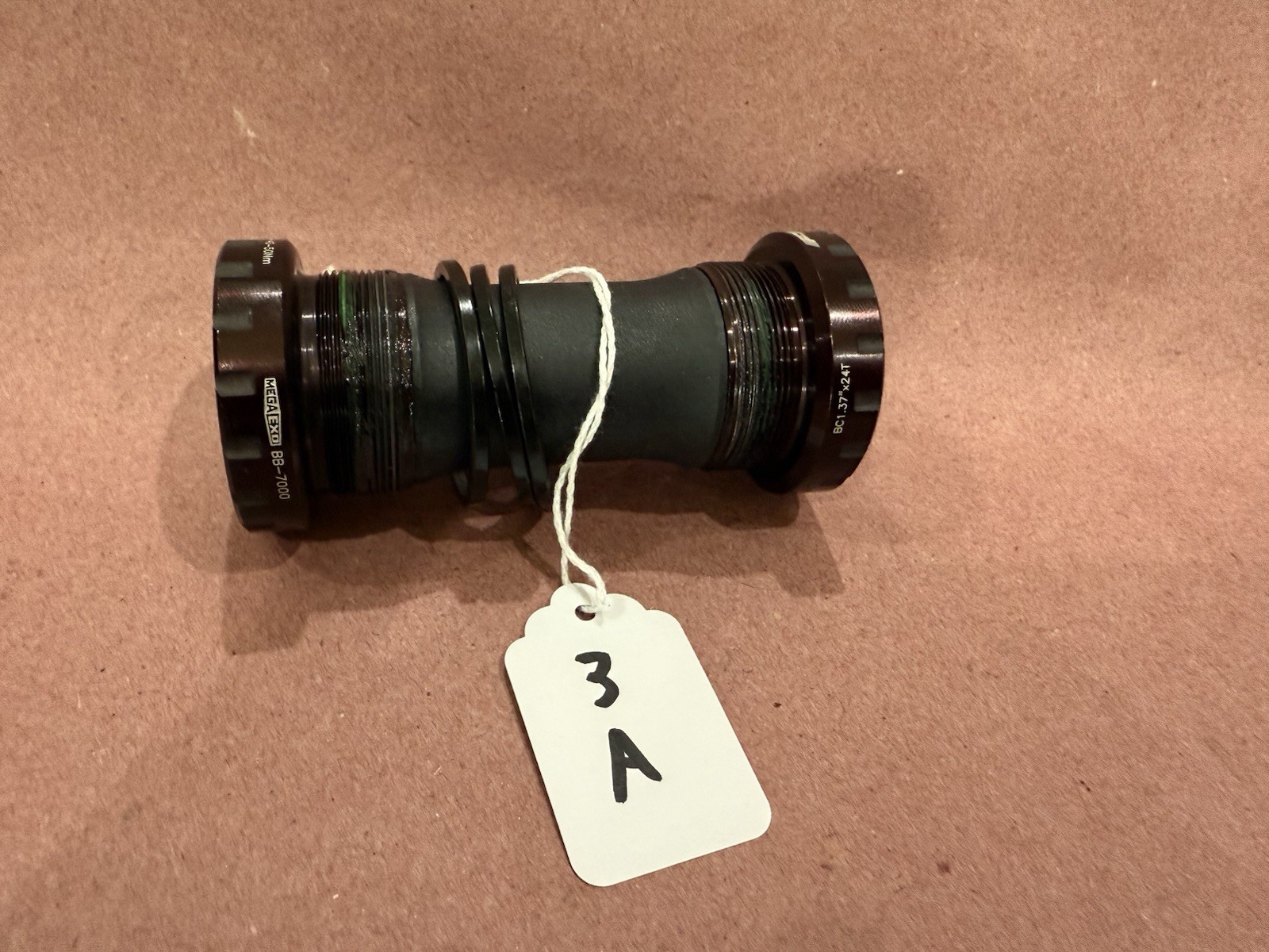 NOS TAKEOFF FSA MEGA EXO BB-7000 Bottom Bracket