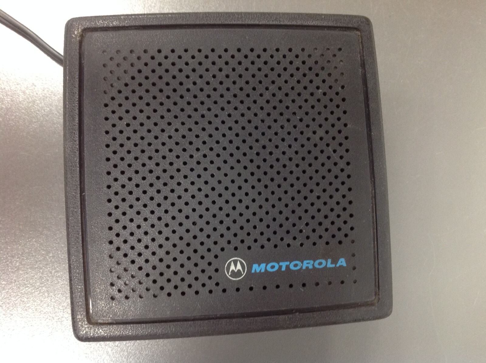 Motorola HSN4005A Remote External Speaker, 15 W, w Connector, NO Mount, Tested
