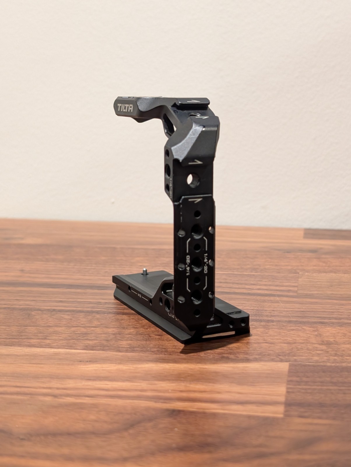 Tilta Half Cage - Canon R6 Mark II