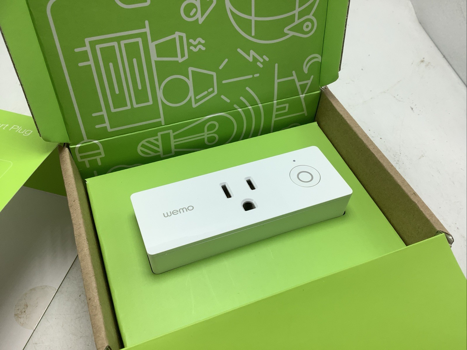 NEW Belkin Wemo Mini Smart Plug Wi‑Fi – F7C063 – Alexa/Google/Siri
