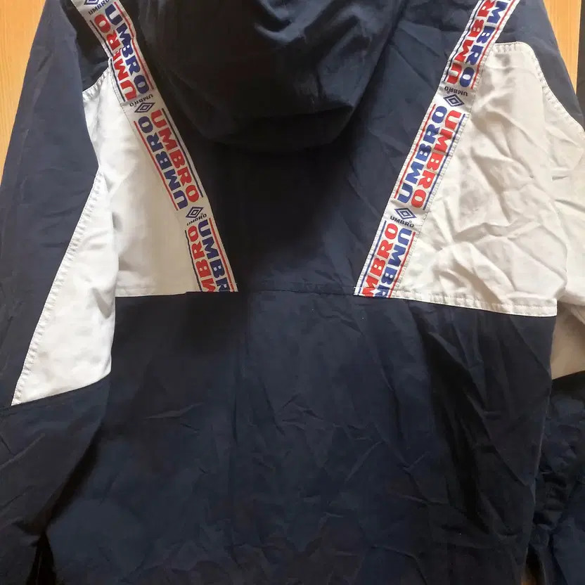 Umbro Anorak Navy Size 100 Official