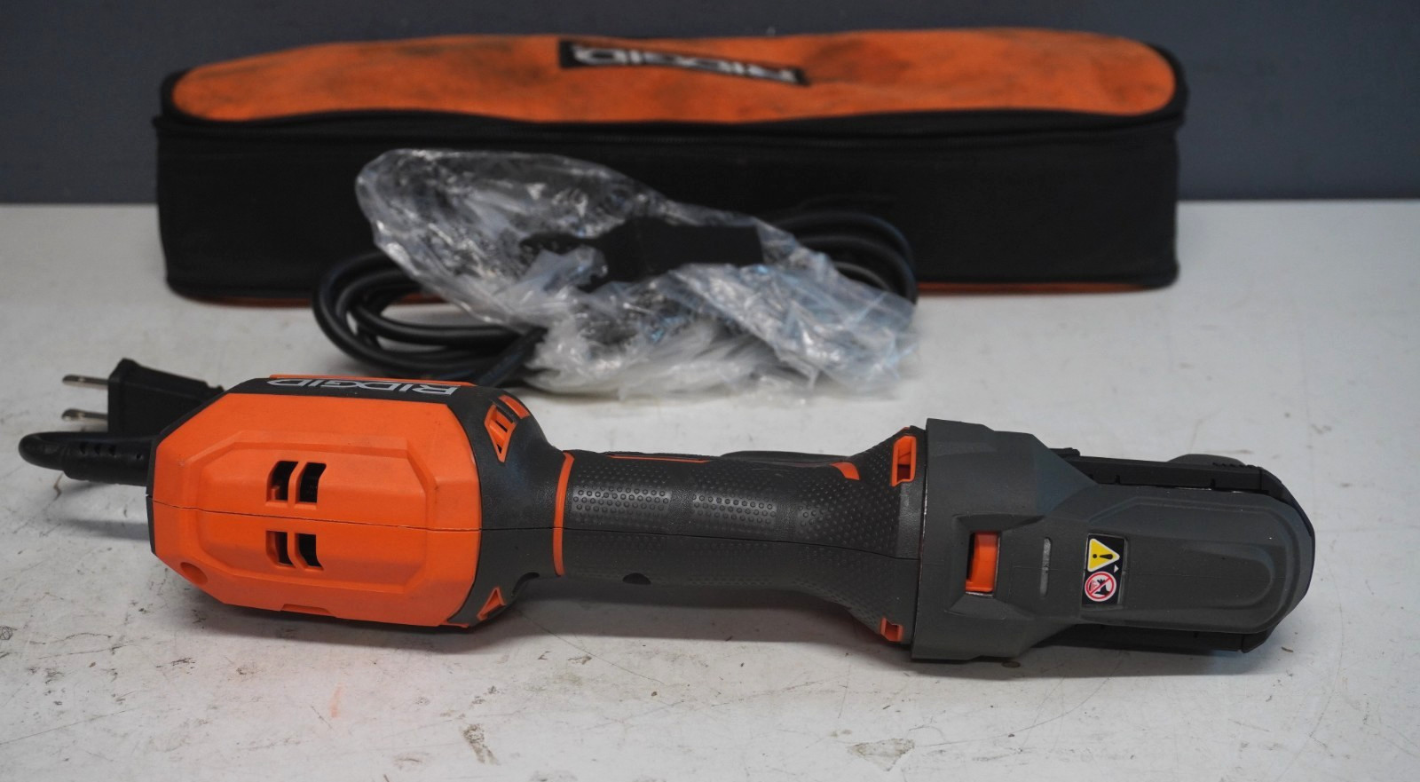 R28700 - 4Amp - Corded Oscillating Multi-Tool