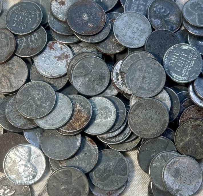 ** (50) 1943 Lincoln Wheat Steel Cents ** Average Circulated Roll