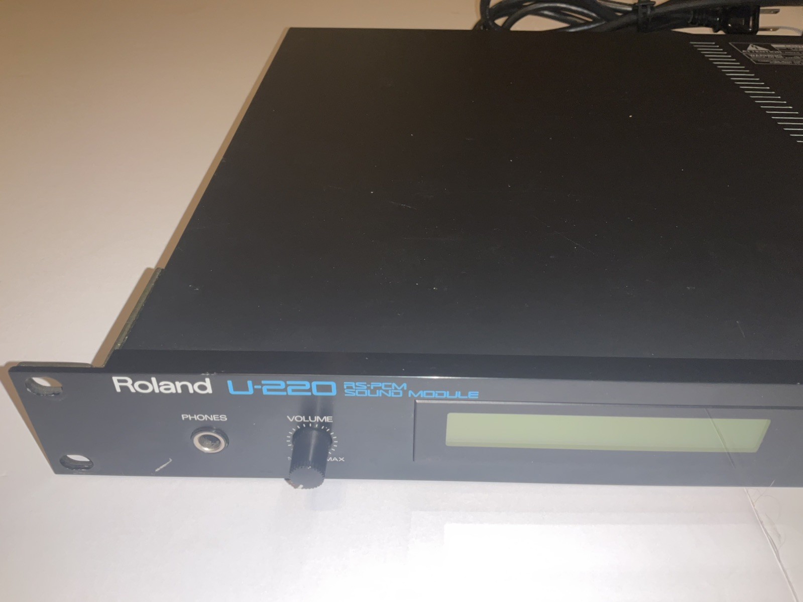 Roland U-220 RS-PCM Sound Module Rack Synthesizer