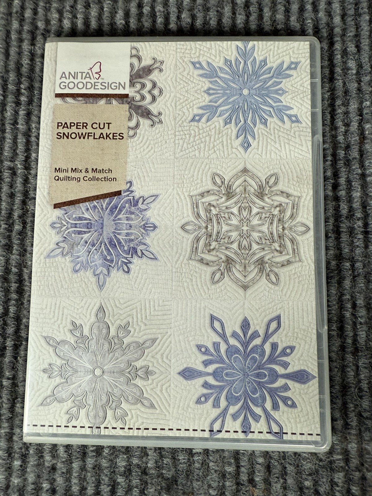 Anita Goodesign Paper Cut Snowflakes Embroidery Quilting CD 183MAGHD PES DST