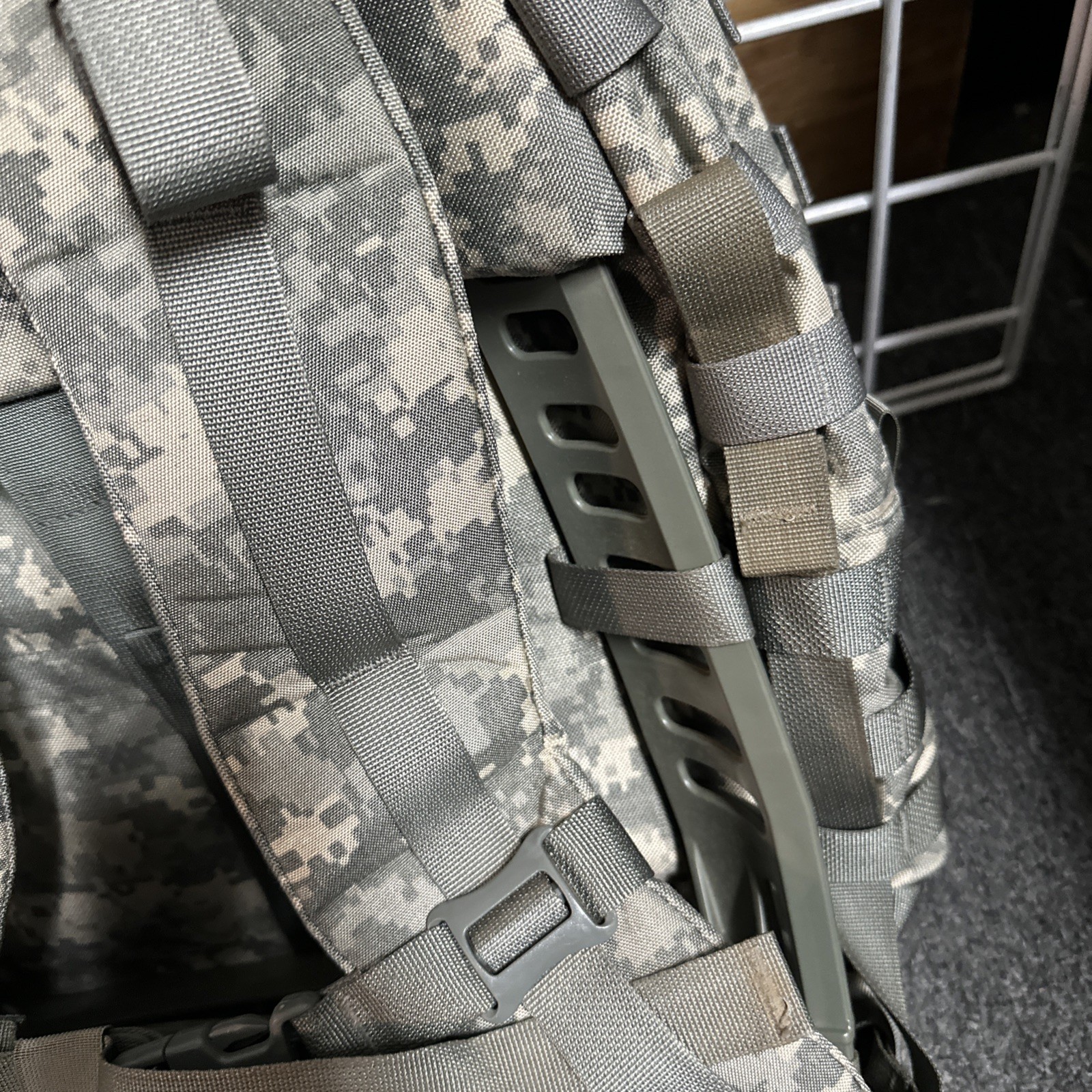 NEW USGI ACU DIGITAL MOLLE Medium Rucksack Backpack New
