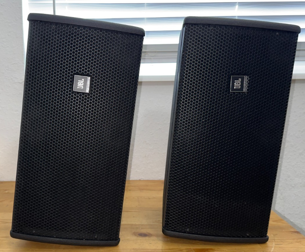 JBL AC18/95 Compact 8-inch 2-way Loudspeaker Pair /MTU-18 Bracket
