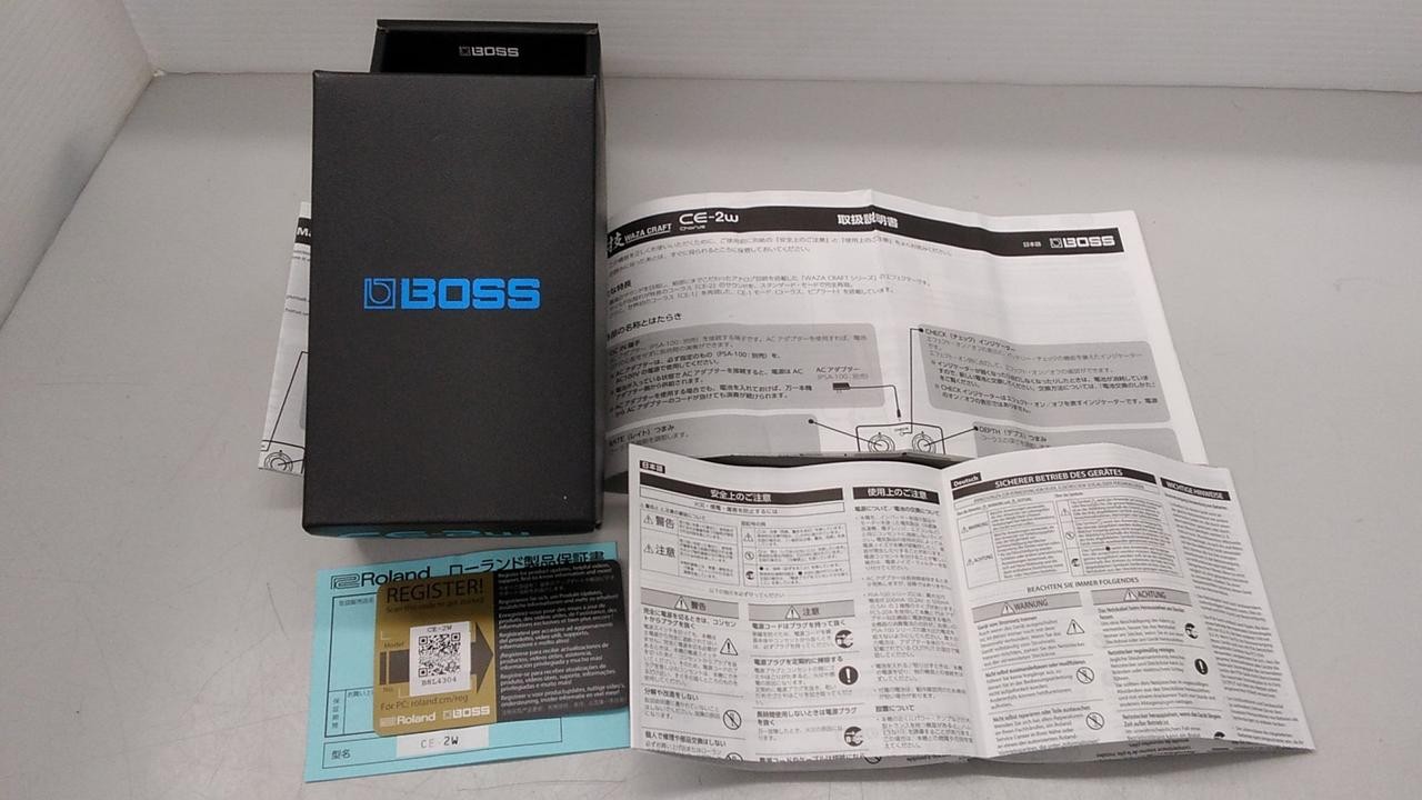 Boss Ce-2W Effector