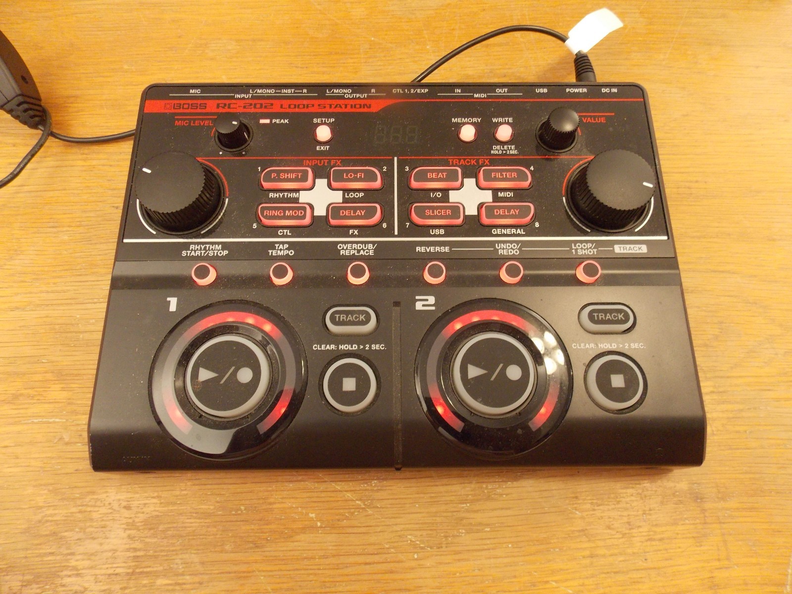 Boss RC202 Compact Tabletop Two-Track Loop Station