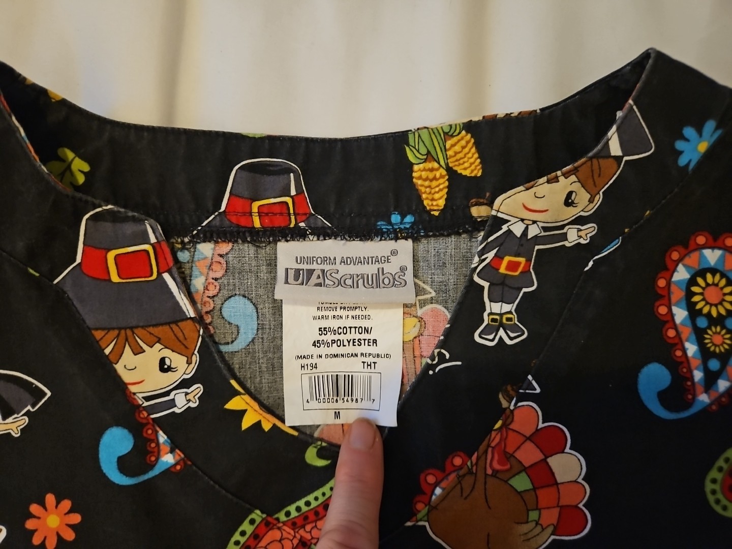 UA Scrubs Uniform Top Thanksgiving Themed Size Medium