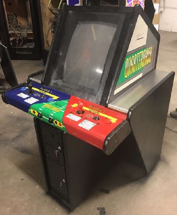 QUARTERBACK ARCADE MACHINE by LELAND 1987 (Excellent Condition) *RARE*