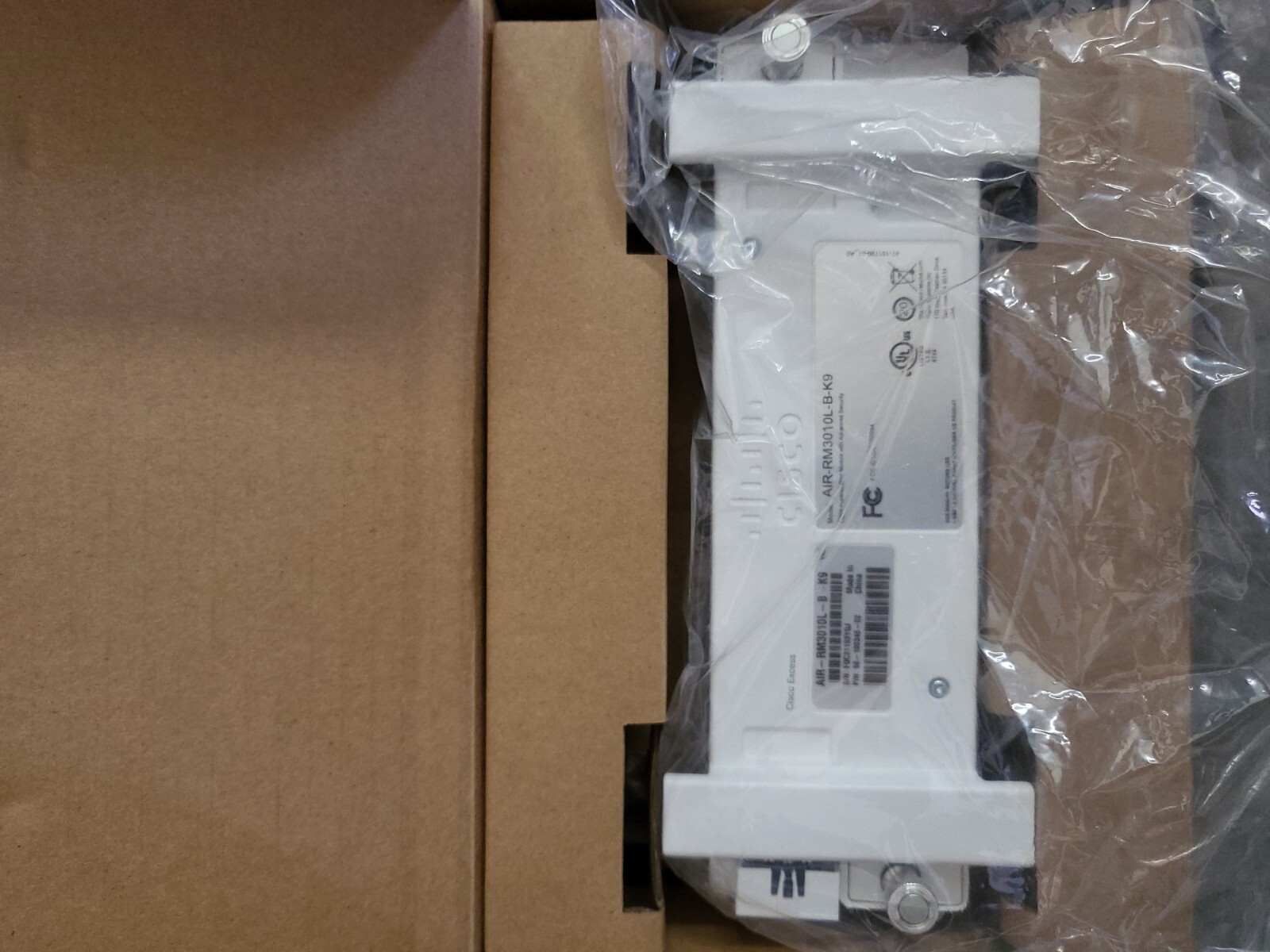 CISCO AIR-RM3010L-B-K9 Hyperlocation Module with Advance Security; Reg. Domain -