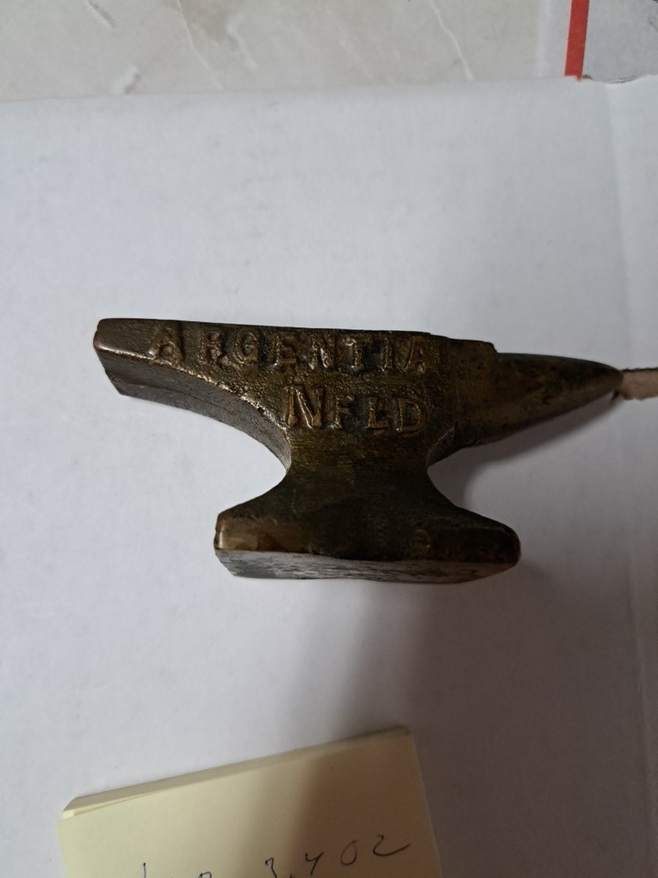 ARGENTIA NFLD BRASS MINI ANVIL (1 3/4" T 4.5" W)